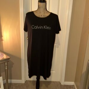 XL womens Calvin Klein night gown- black - wore once perfect condition